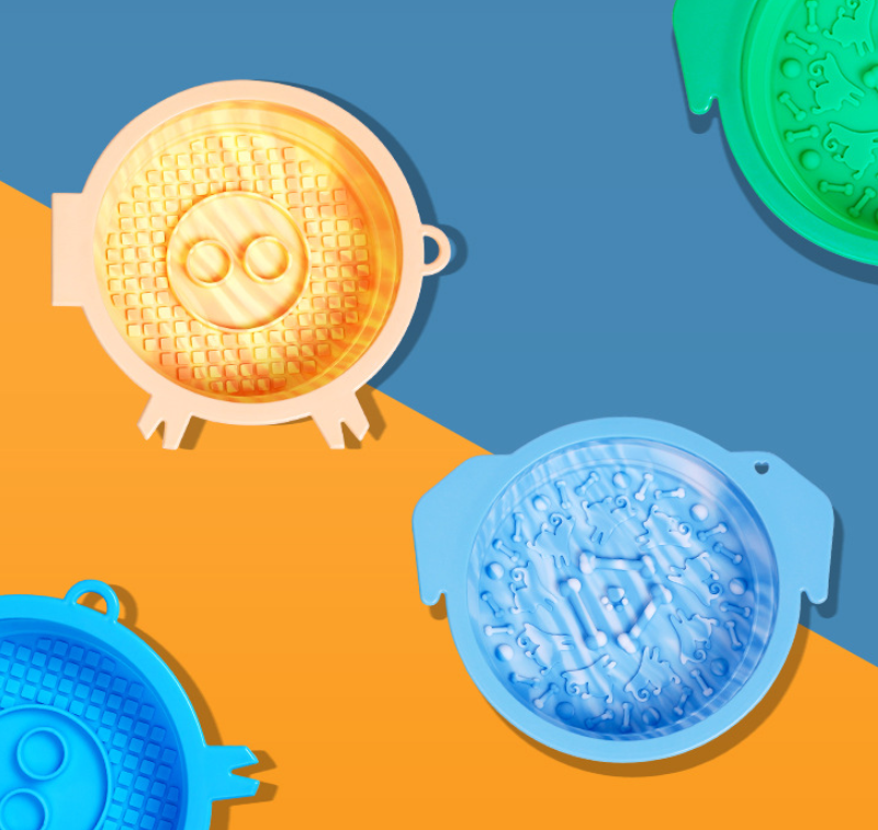 Multi-functional Suction Cup Lick Pad Folds Slow Food Bowl