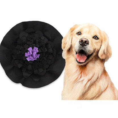 Pet sniffing pad