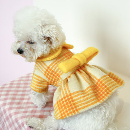 Dogs Keep Warm In Autumn And Winter